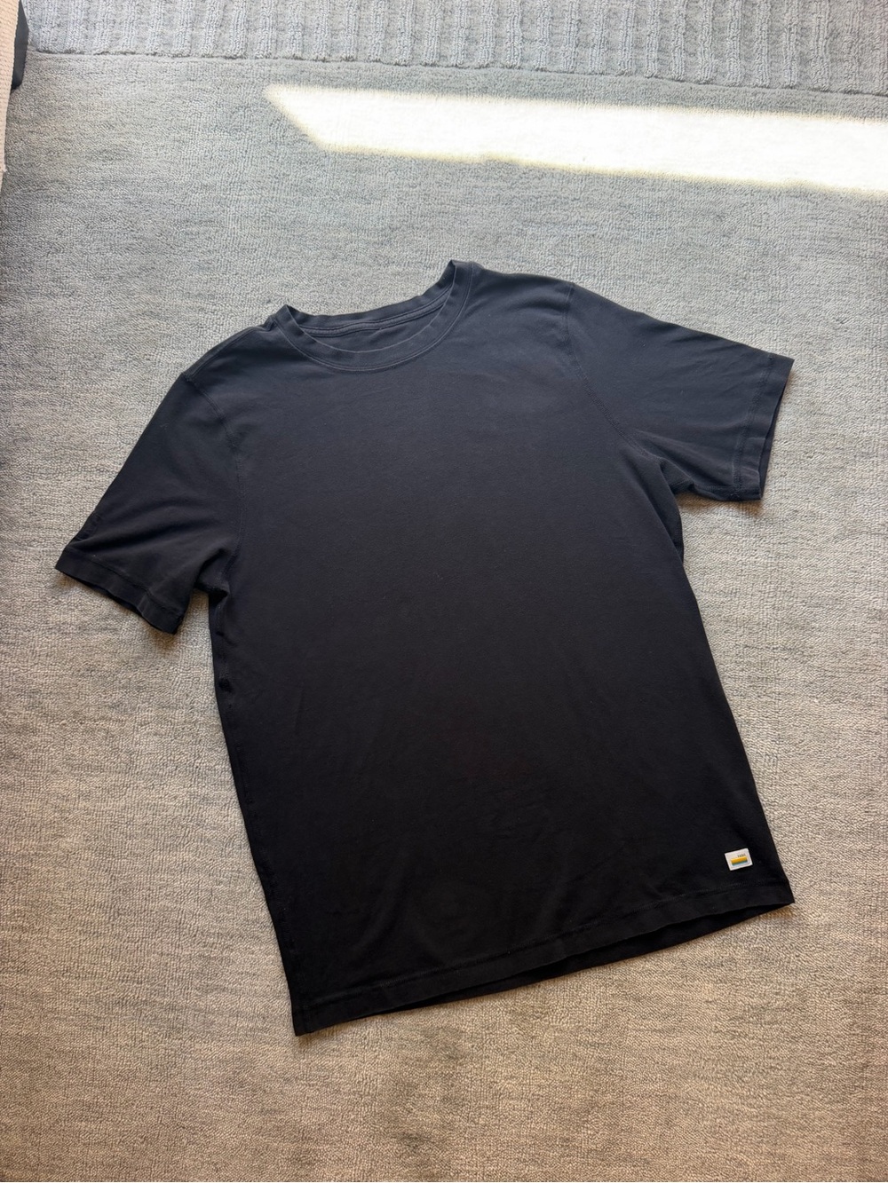Vuori Men’s Tuvalu Tee Black Size Medium